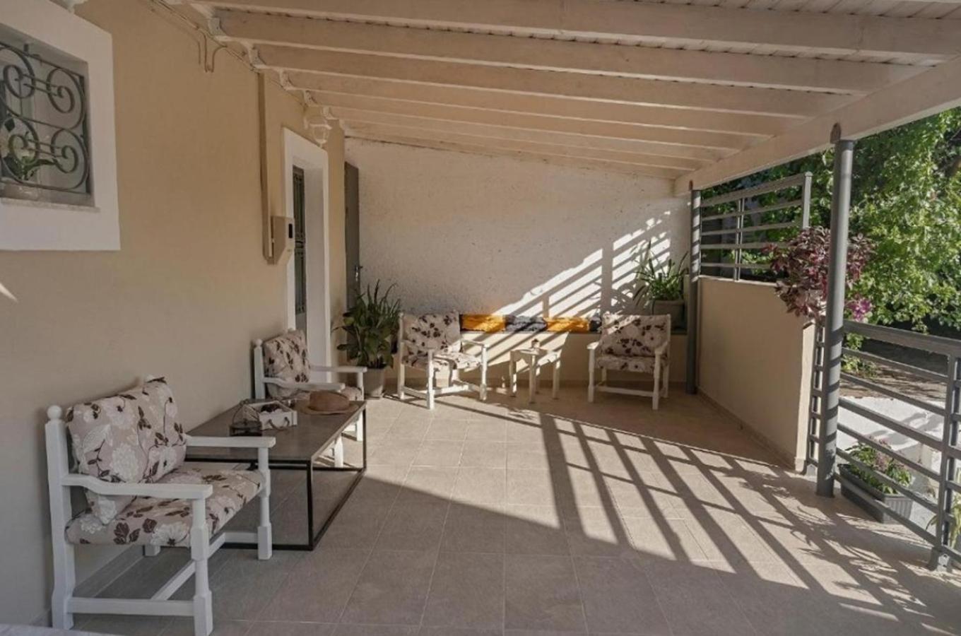 Leo And Emily's House Vakantiehuis
